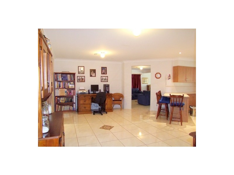20 Llanrian Drive, Singleton NSW 2330