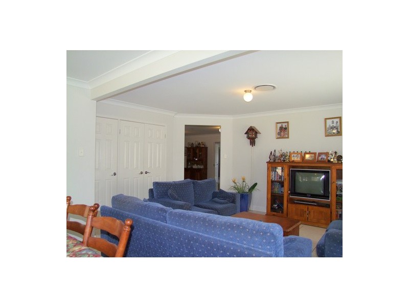 20 Llanrian Drive, Singleton NSW 2330