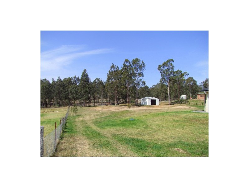 20 Llanrian Drive, Singleton NSW 2330