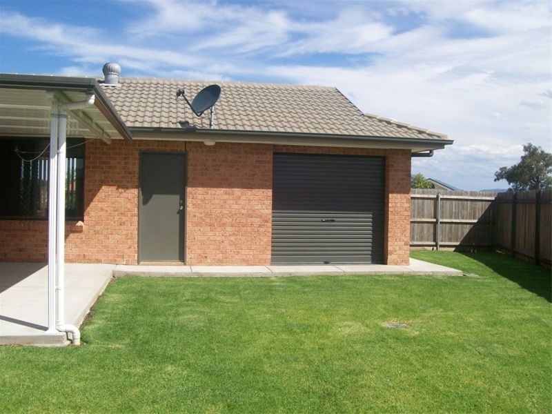 24 Sinclair Avenue, Singleton NSW 2330