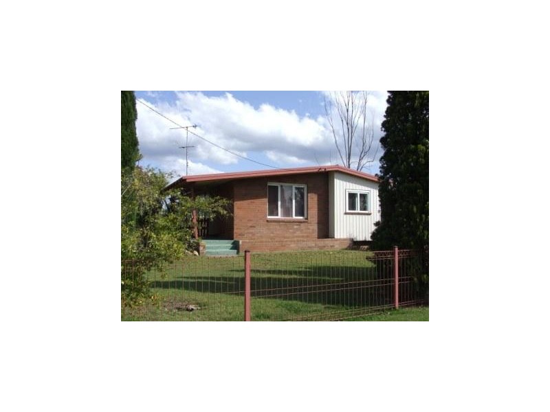 3 Howe Street, Singleton NSW 2330