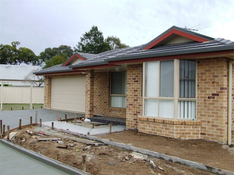 4/4 Wyndham Street, Greta NSW 2334