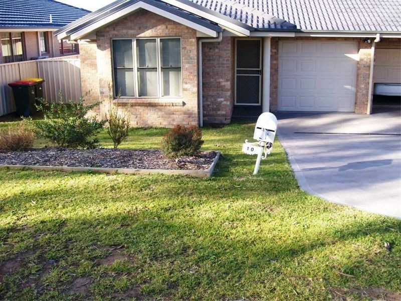 1/10 Pioneer Road, Singleton NSW 2330