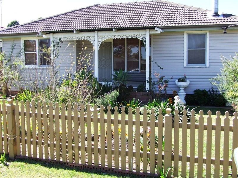 20 Orchard Avenue, Singleton NSW 2330