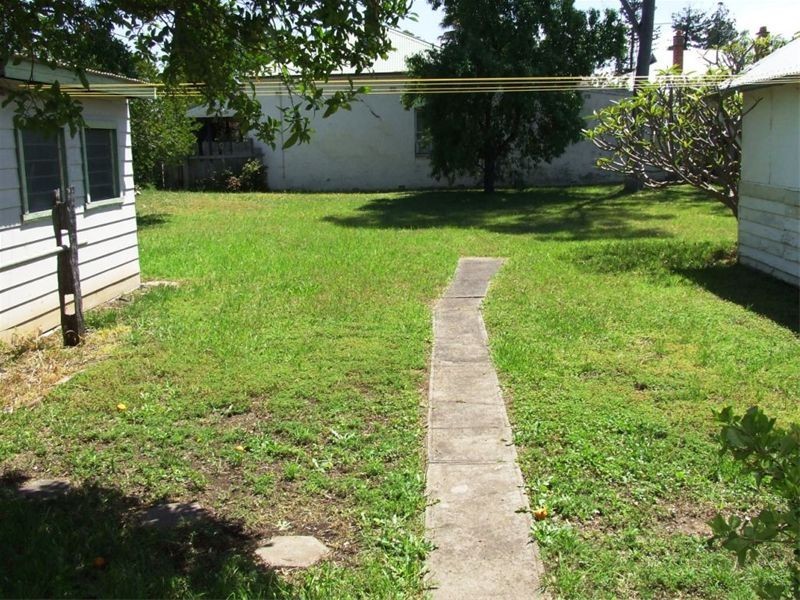 54 Pitt Street, Singleton NSW 2330