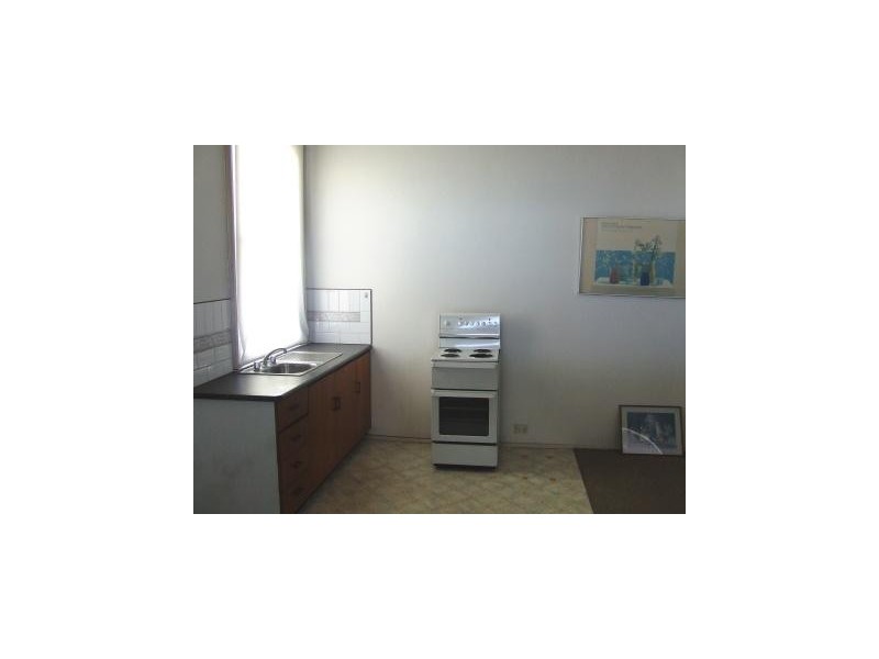 3/27 George Street, Singleton NSW 2330