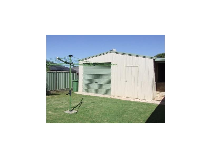 33 Casey Drive, Singleton NSW 2330