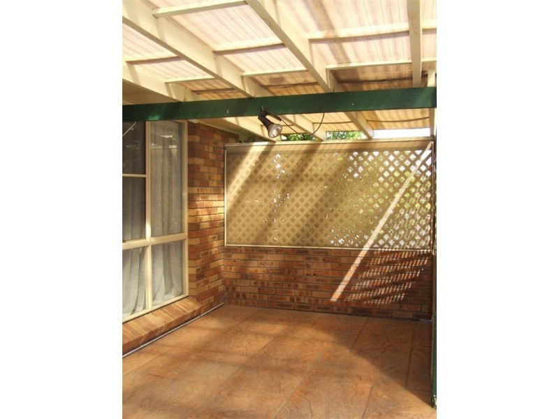 8 Casey Drive, Singleton NSW 2330