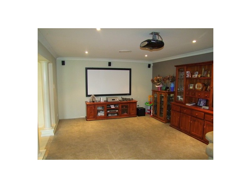 36 Llanrian Drive, Singleton NSW 2330