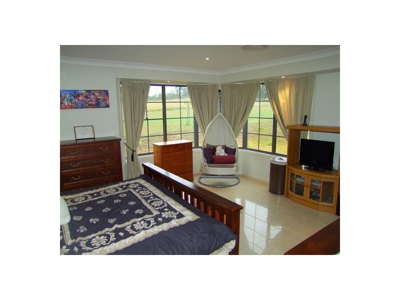 36 Llanrian Drive, Singleton NSW 2330