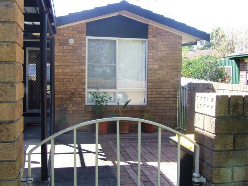 1/10 Townhead Crescent, Singleton NSW 2330