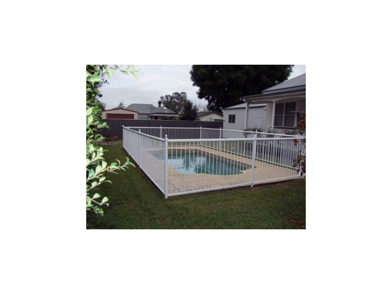 41 Castlereagh Street, Singleton NSW 2330