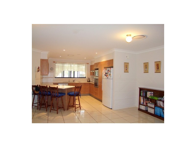 20 Llanrian Drive, Singleton NSW 2330