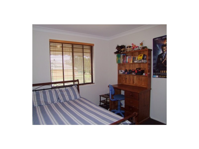 20 Llanrian Drive, Singleton NSW 2330