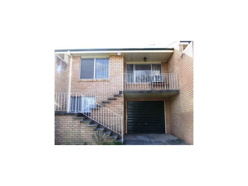 4/12 Dalton Avenue, Singleton NSW 2330