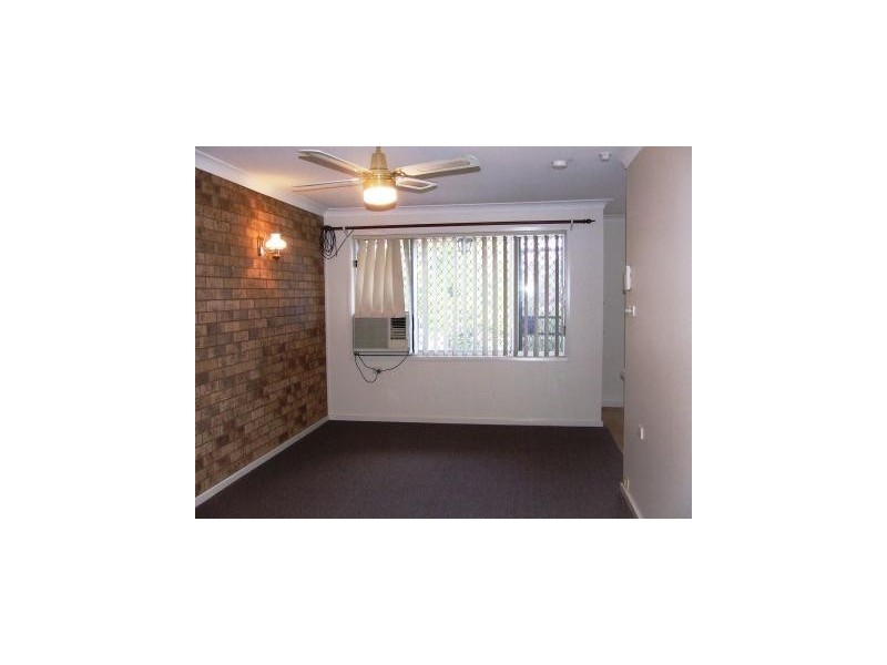 4/12 Dalton Avenue, Singleton NSW 2330