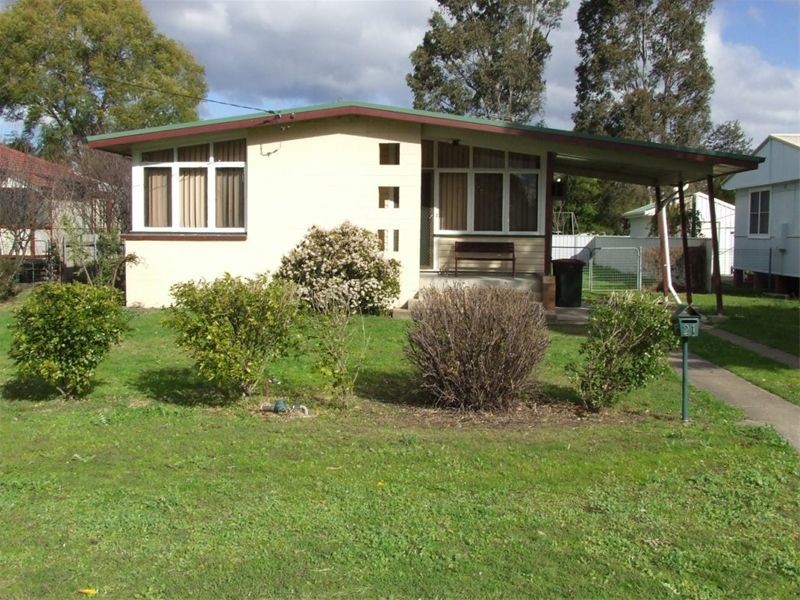 21 Howe Street, Singleton NSW 2330