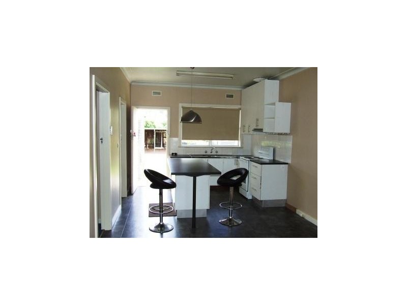 1/10 Dalton Avenue, Singleton NSW 2330