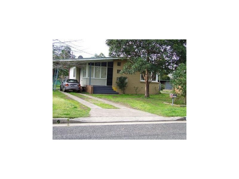 8 Dalton Avenue, Singleton NSW 2330