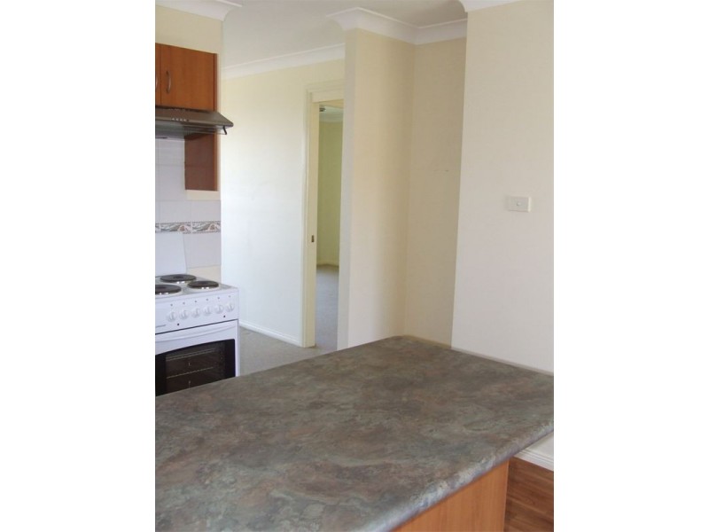 1/76 Casey Drive, Singleton NSW 2330