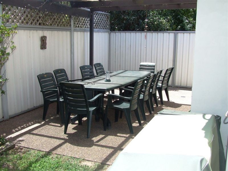 6a Woodside, Singleton NSW 2330