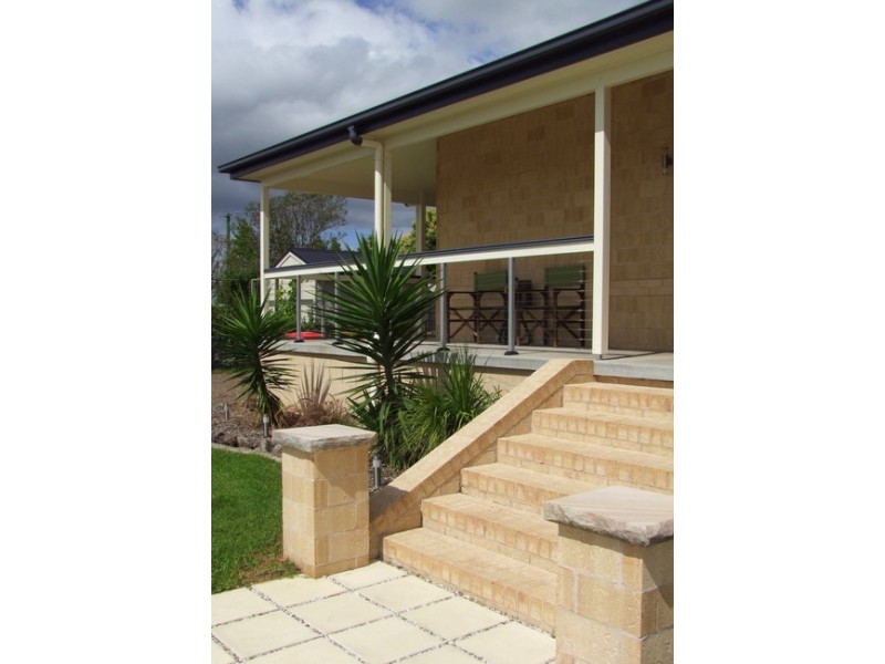 62 Greenwood Avenue, Singleton NSW 2330