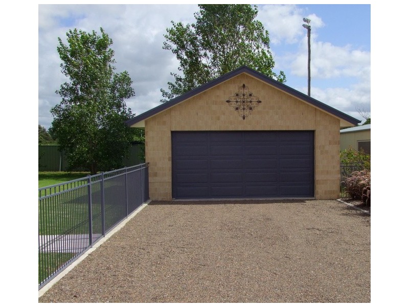 62 Greenwood Avenue, Singleton NSW 2330