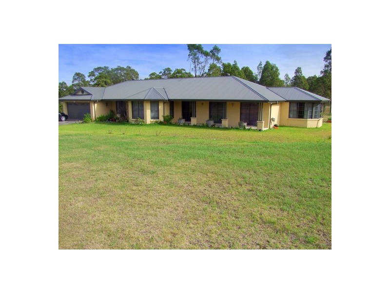 36 Llanrian Drive, Singleton NSW 2330