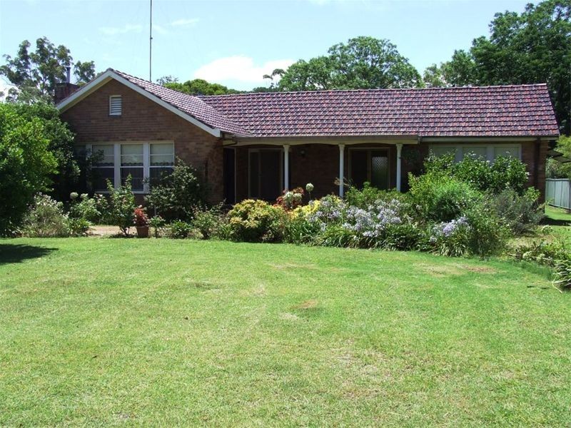 22 Dangar Road, Singleton NSW 2330