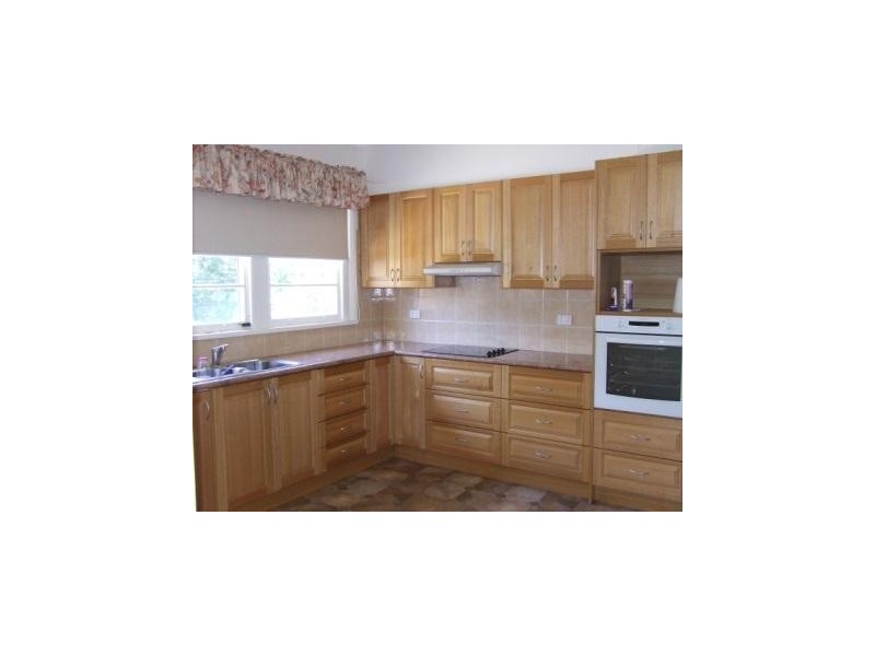 22 Dangar Road, Singleton NSW 2330