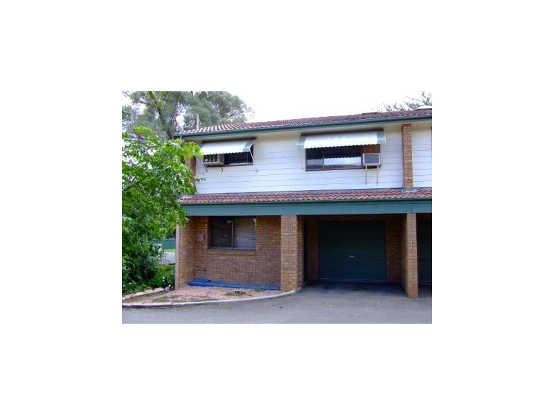5/3  Cambridge Street, Singleton NSW 2330