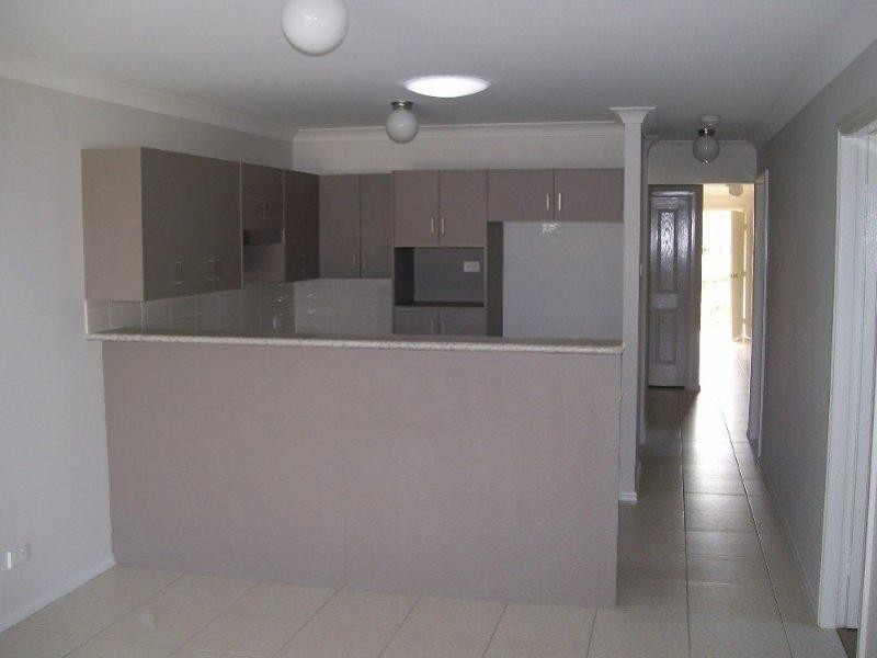 1/10  Pioneer Road, Singleton NSW 2330