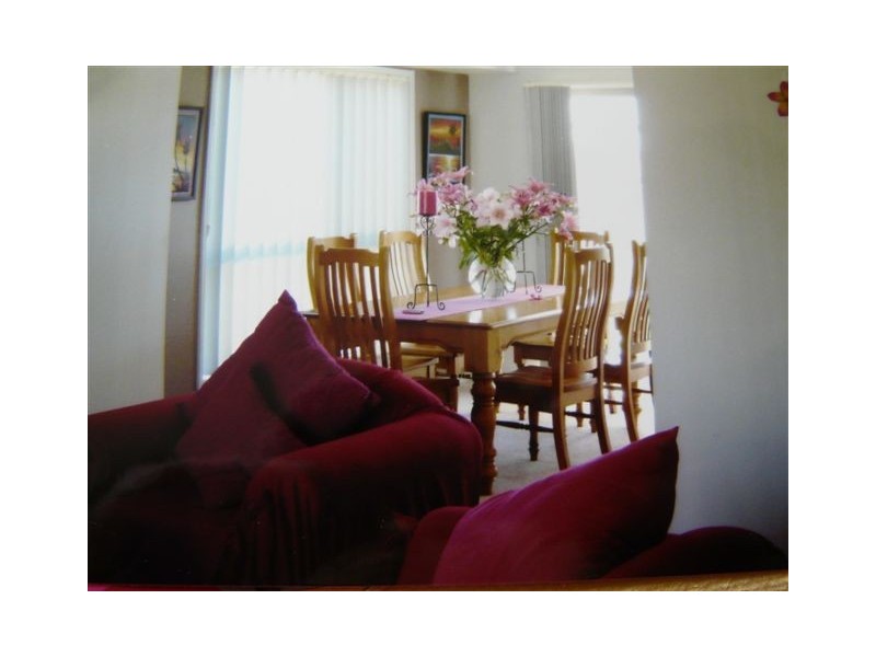 2/19  Dargin Close, Singleton NSW 2330