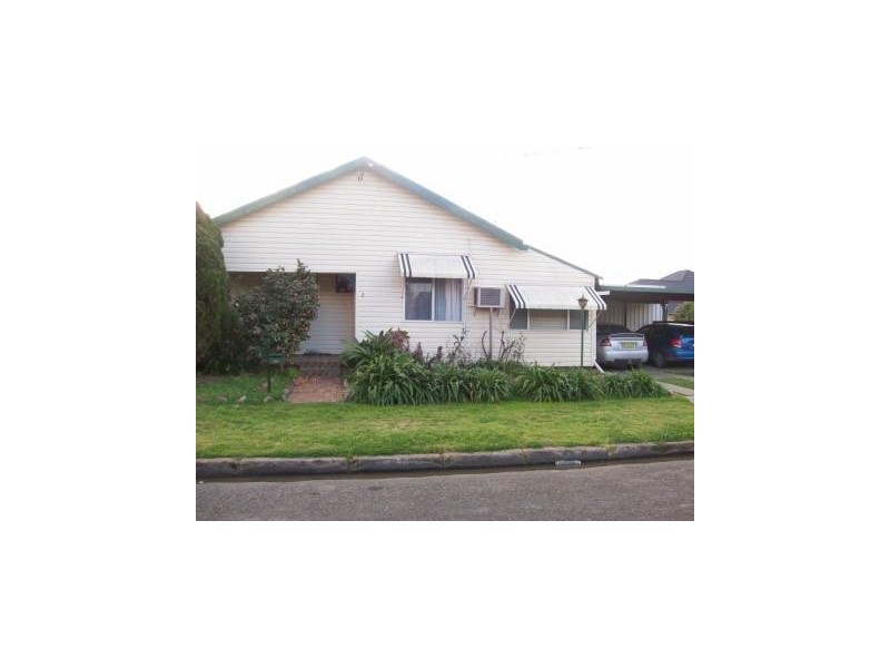 2  Kent Street, Singleton NSW 2330