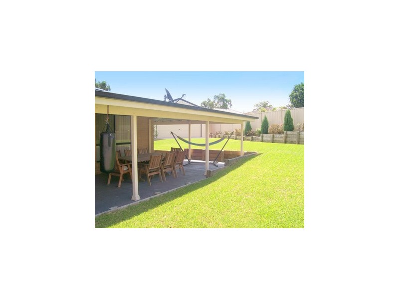 4  Edna Close, Singleton NSW 2330