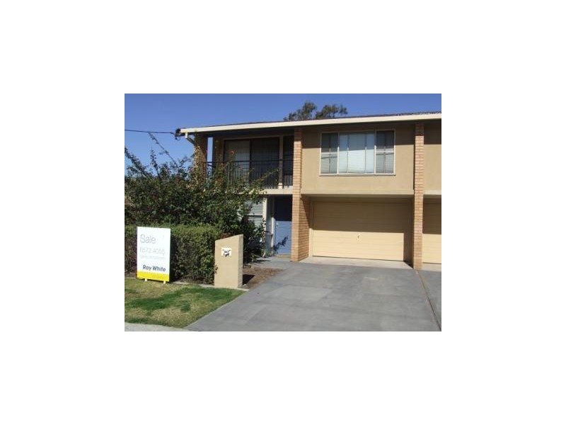 4/15  Market Street, Singleton NSW 2330