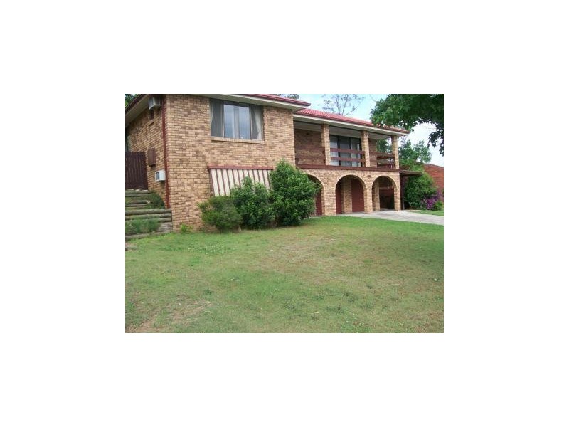 13  Cunningham Parade, Singleton NSW 2330
