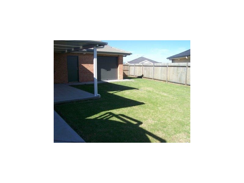 24 Sinclair Avenue, Singleton NSW 2330
