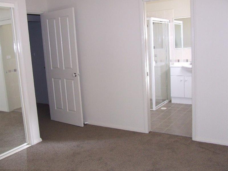 4/135  Casey Drive, Singleton NSW 2330