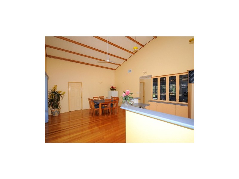 622 Esplanade, Urangan QLD 4655