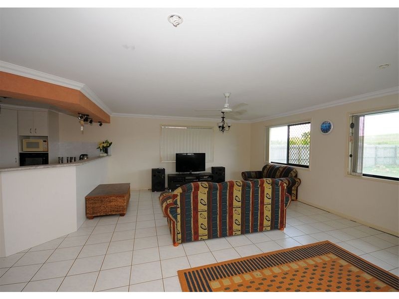 49 St Joseph Drive, Urraween QLD 4655