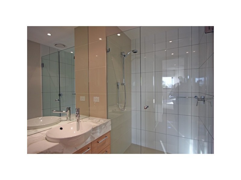 401/468 Esplanade, Urangan QLD 4655