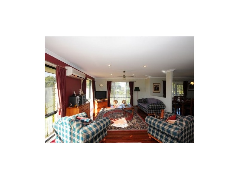 113 Swan Drive, Booral QLD 4655