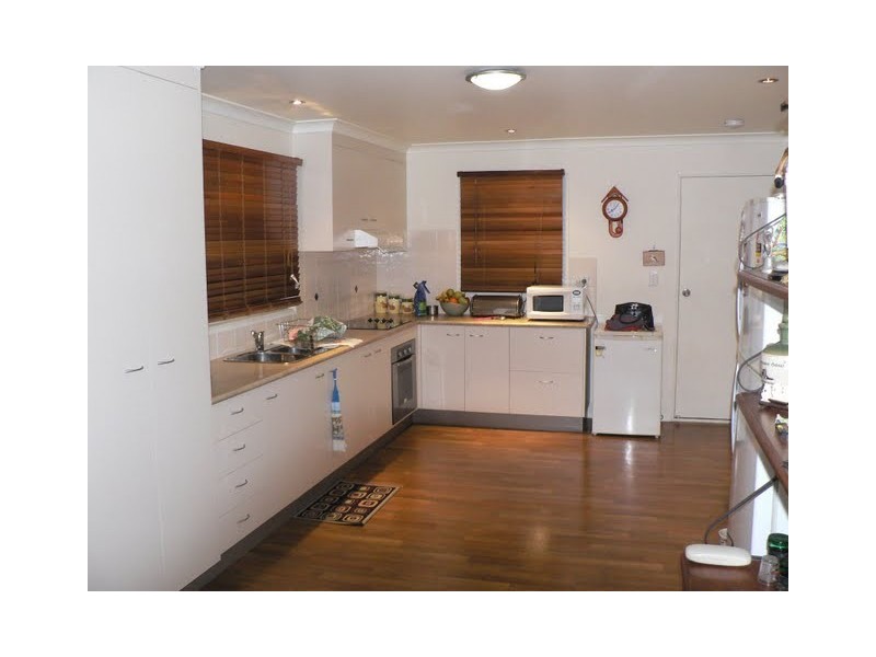 10 Gregory Street, Buxton QLD 4660