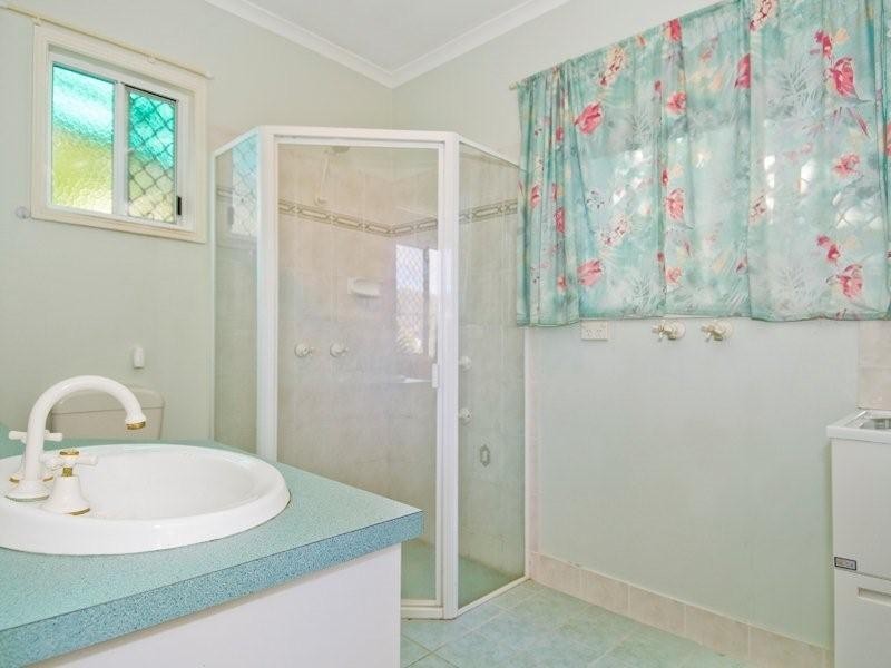 202 Long Street, Point Vernon QLD 4655