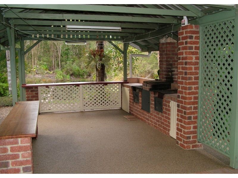 53 Valfern Court, Dundowran QLD 4655