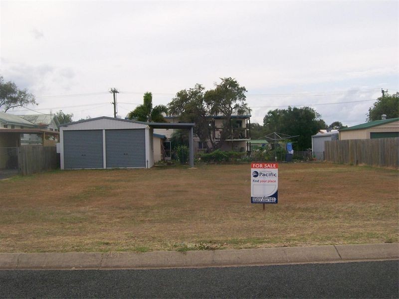 68 Drummond Street, Urangan QLD 4655