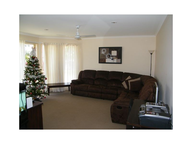 18 Endeavour Way, Eli Waters QLD 4655