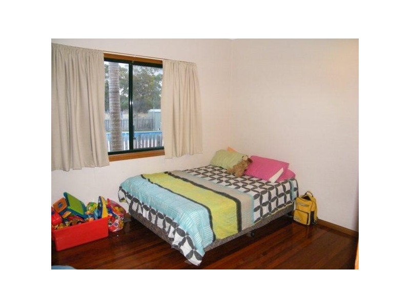 49 Ladbroke Cresent, Urangan QLD 4655