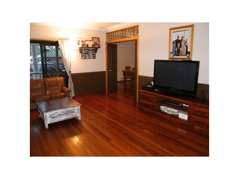 49 Ladbroke Cresent, Urangan QLD 4655
